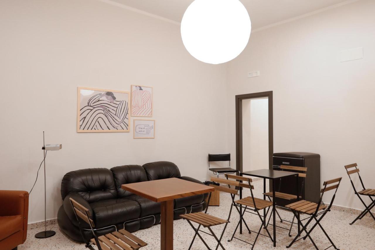 Retrophilia Home Napels Buitenkant foto